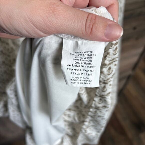 Motherhood Maternity Cream Spaghetti Strap Women's M great preworn condition - Picture 9 of 9